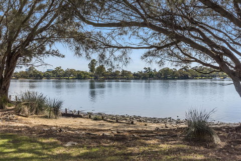 Ascot Quays Apartment 102 - Hervey Bay Accommodation 1