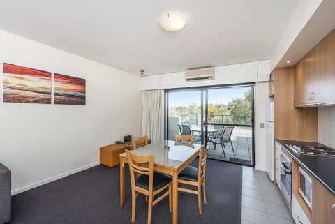 Ascot Quays Apartment 102 - Hervey Bay Accommodation 22
