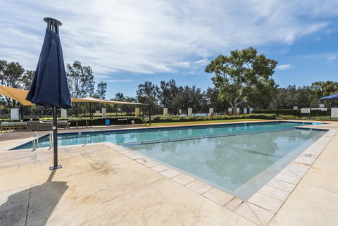 Ascot Quays Apartment 102 - Hervey Bay Accommodation 0