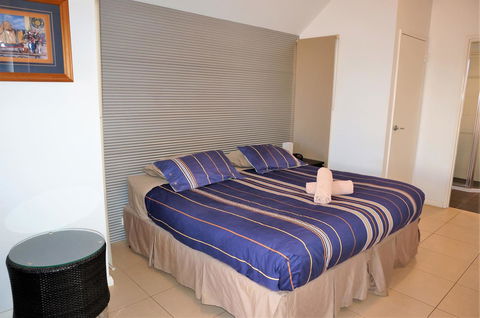 Osprey Holiday Village Unit 203 1 Bedroom - Tourism Hervey Bay 3