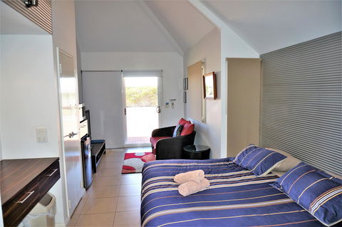 Osprey Holiday Village Unit 203 1 Bedroom - Tourism Hervey Bay 5