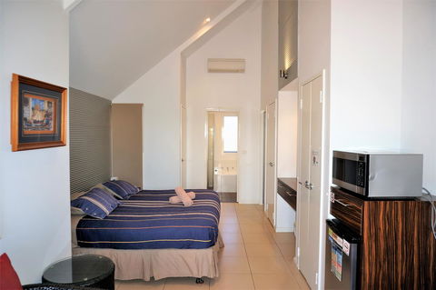 Osprey Holiday Village Unit 203 1 Bedroom - Tourism Hervey Bay 2