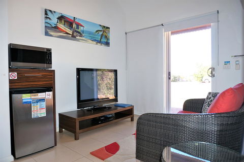 Osprey Holiday Village Unit 203 1 Bedroom - Tourism Hervey Bay 7