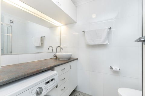 Fremantle Sunset Studio Rottnest Island Views - Hervey Bay Accommodation 3