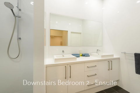 32 Corella Court - Tourism Hervey Bay 9