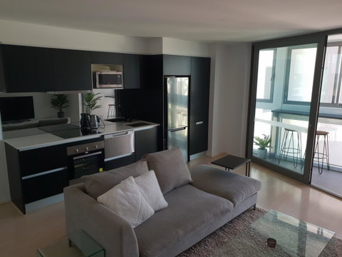 Modern Northbridge Apartment - Hervey Bay Accommodation 7
