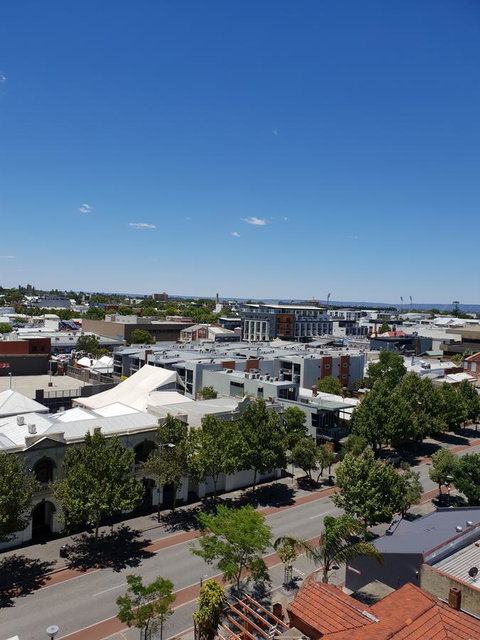 Modern Northbridge Apartment - Hervey Bay Accommodation 13