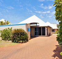 Osprey Holiday Village Unit 119 - Close to the pool - Tourism Hervey Bay