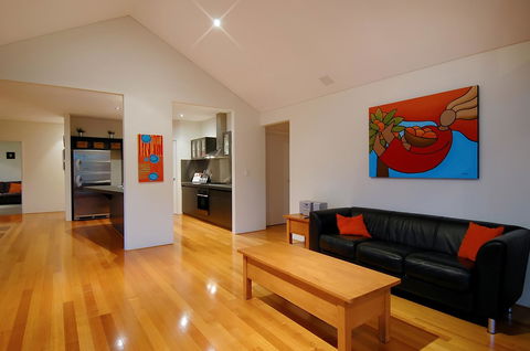 THE SANCTUARY LUXURY HOLIDAY HOME - Hervey Bay Accommodation 17