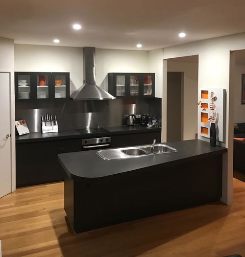 THE SANCTUARY LUXURY HOLIDAY HOME - Hervey Bay Accommodation 9