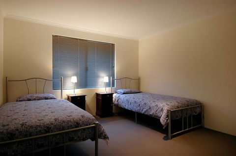 THE SANCTUARY LUXURY HOLIDAY HOME - Hervey Bay Accommodation 5
