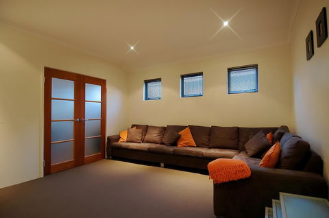 THE SANCTUARY LUXURY HOLIDAY HOME - Hervey Bay Accommodation 21