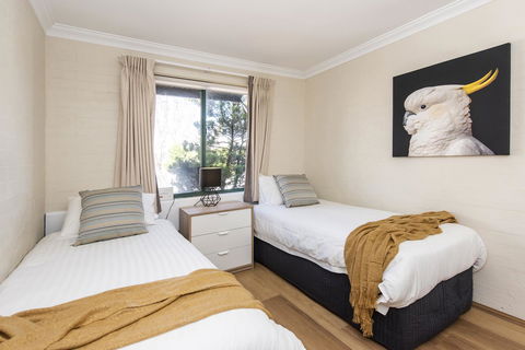 Subiaco Village - 34 - Hervey Bay Accommodation 8