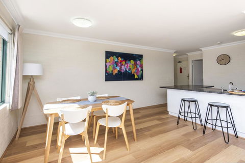 Subiaco Village - 34 - Hervey Bay Accommodation 5