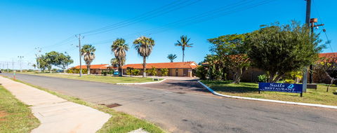 Hospitality Carnarvon, SureStay Collection By Best Western - Tourism Hervey Bay 9