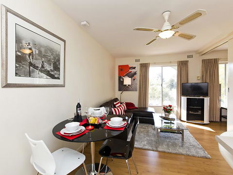 Style In Subiaco - Hervey Bay Accommodation 7