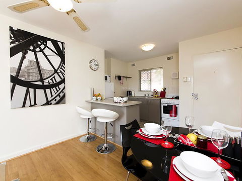 Style In Subiaco - Hervey Bay Accommodation 3