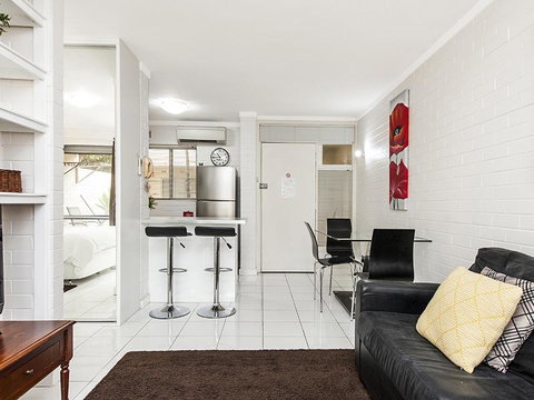 Rosalie 02 - Tourism Hervey Bay 7