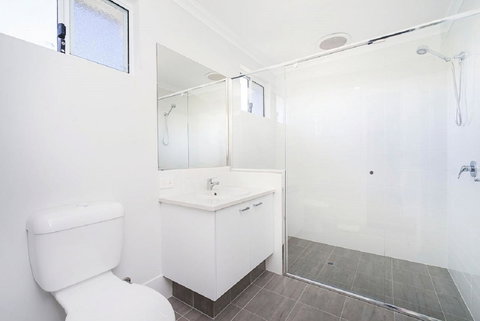 Victoria Park Town House - Hervey Bay Accommodation 3