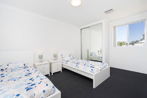 Victoria Park Town House - Hervey Bay Accommodation 4