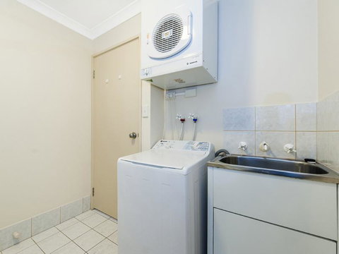 James On The Park - Executive Escapes - Hervey Bay Accommodation 14