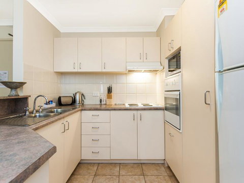 James On The Park - Executive Escapes - Hervey Bay Accommodation 17