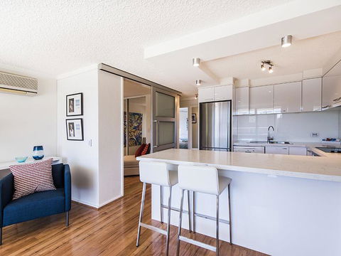 South Perth Deluxe Apartment - Tourism Hervey Bay 13