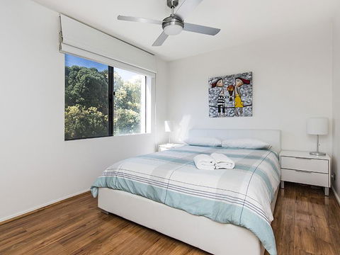 South Perth Deluxe Apartment - Tourism Hervey Bay 10