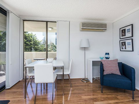 South Perth Deluxe Apartment - Tourism Hervey Bay 9
