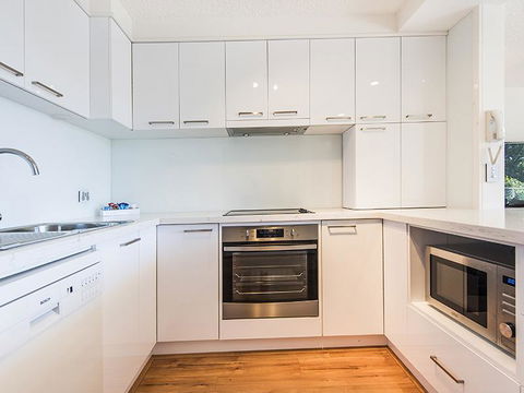 South Perth Deluxe Apartment - Tourism Hervey Bay 17