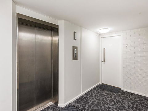South Perth Deluxe Apartment - Tourism Hervey Bay 44