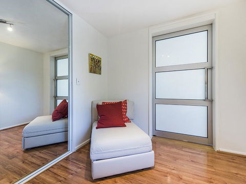 South Perth Deluxe Apartment - Tourism Hervey Bay 25