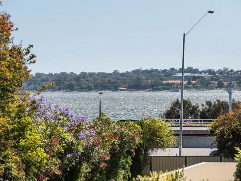South Perth Deluxe Apartment - Tourism Hervey Bay 26