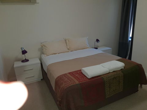 Superb 2 BR East Perth Riverside Apartment Location Comfort And Space 45 - Hervey Bay Accommodation 5