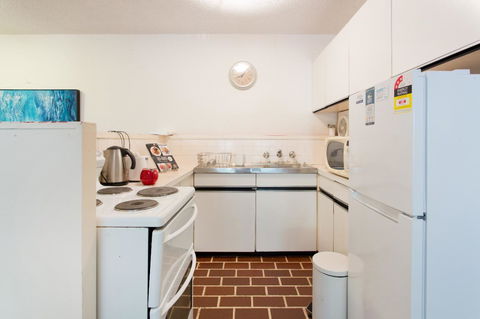 Retro Central Claremont Oasis - Tourism Hervey Bay 8