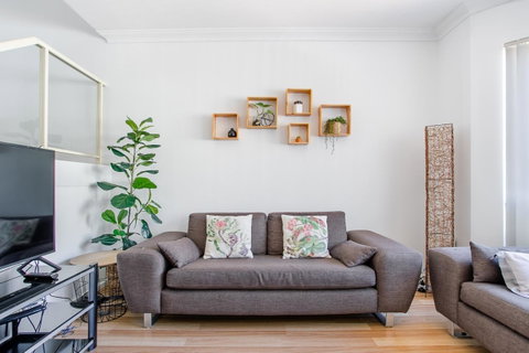 Jane Residence - Hervey Bay Accommodation 4