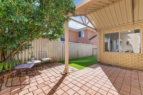 Jane Residence - Hervey Bay Accommodation 23