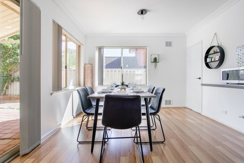 Jane Residence - Hervey Bay Accommodation 16