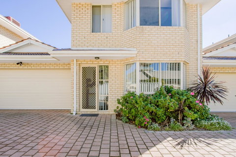 Jane Residence - Hervey Bay Accommodation 39