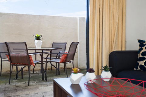South Perth Executive Apartment - Tourism Hervey Bay 3