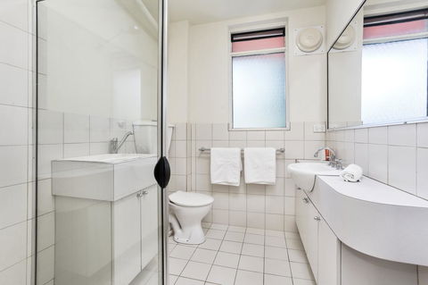 South Perth Executive Apartment - Tourism Hervey Bay 7
