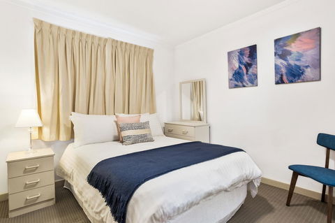 South Perth Executive Apartment - Tourism Hervey Bay 6
