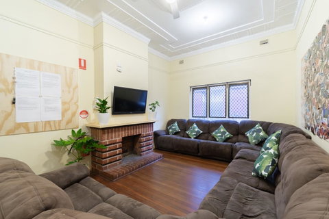 MyOZexp Aberdeen Lodge - Hervey Bay Accommodation 4