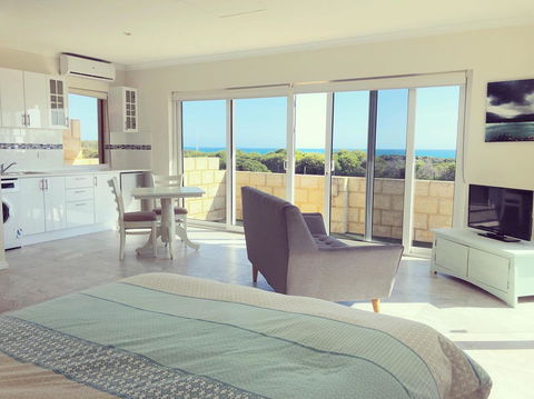 Ocean Reef Vista - Hervey Bay Accommodation 11