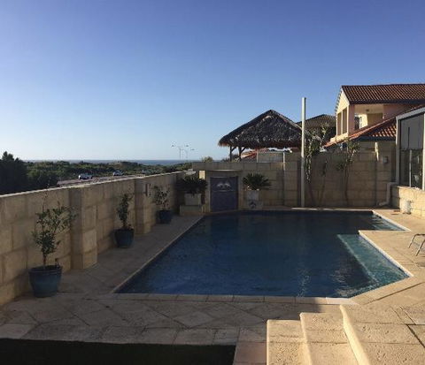 Ocean Reef Vista - Hervey Bay Accommodation 6
