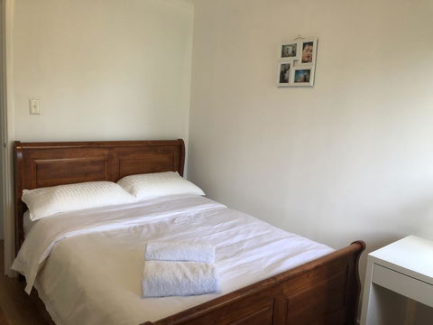 Charming Quiet Lodge-2 Minutes Walk To Shopping Complex - Tourism Hervey Bay 19