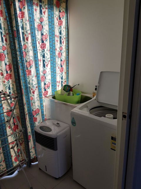 While Away Holiday Accommodation - Tourism Hervey Bay 14