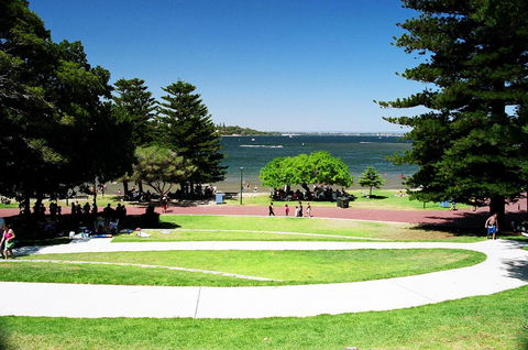 While Away Holiday Accommodation - Tourism Hervey Bay 20