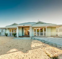 Blue Sky Escapes The Lookout Lancelin - Tourism Hervey Bay