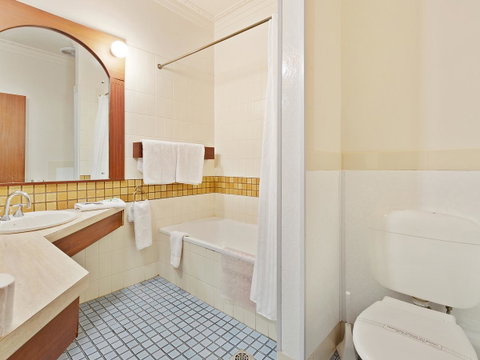Heritage Country Motel - Hervey Bay Accommodation 2